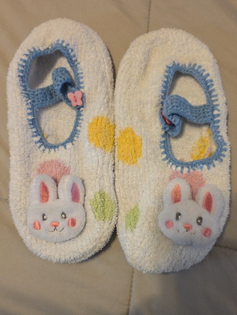 Women’s White Plush Bunny Slip-On Slippers with Blue Trim